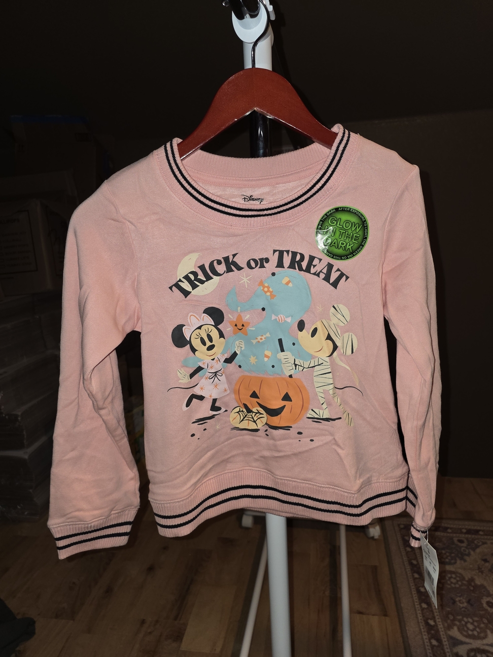 Blossom Disney Mickey Mouse Trick or Treat sweatshirt Graphic Sweatshirt in Pink